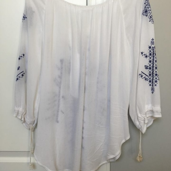 White Shirt - Picture 3 of 3